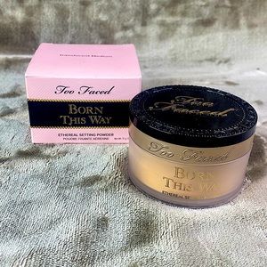 Too Faced Setting Powder “Translucent Medium”